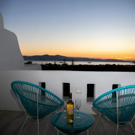 White Nadora Naxos *