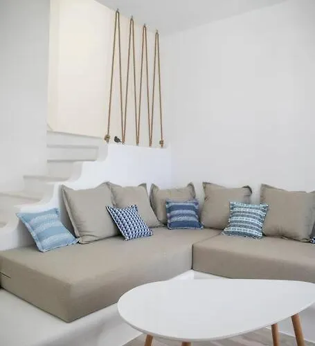 White Nadora Naxos Ajía Ána